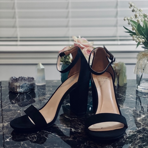 a new day Shoes - Women's Ema High Block Heel Pumps